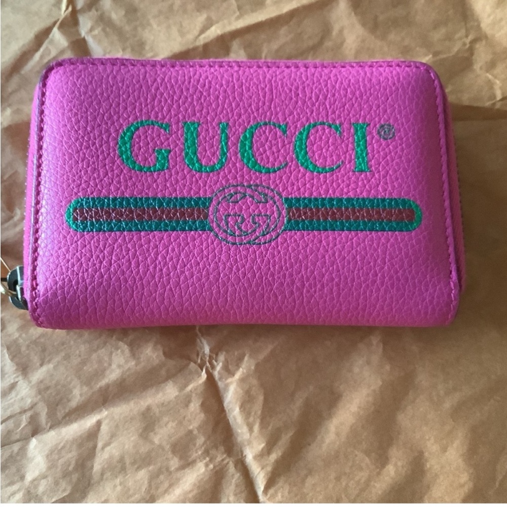 🩷🤍 Gucci wallet